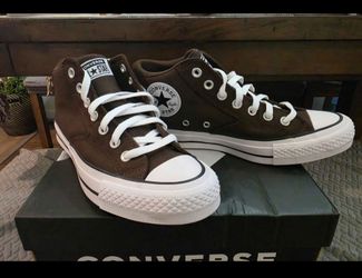 Brand New! Converse Chuck Taylor All Star