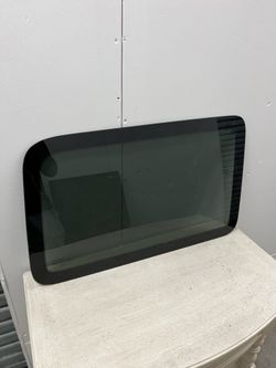 2025 Jeep Wrangler driver side back window
