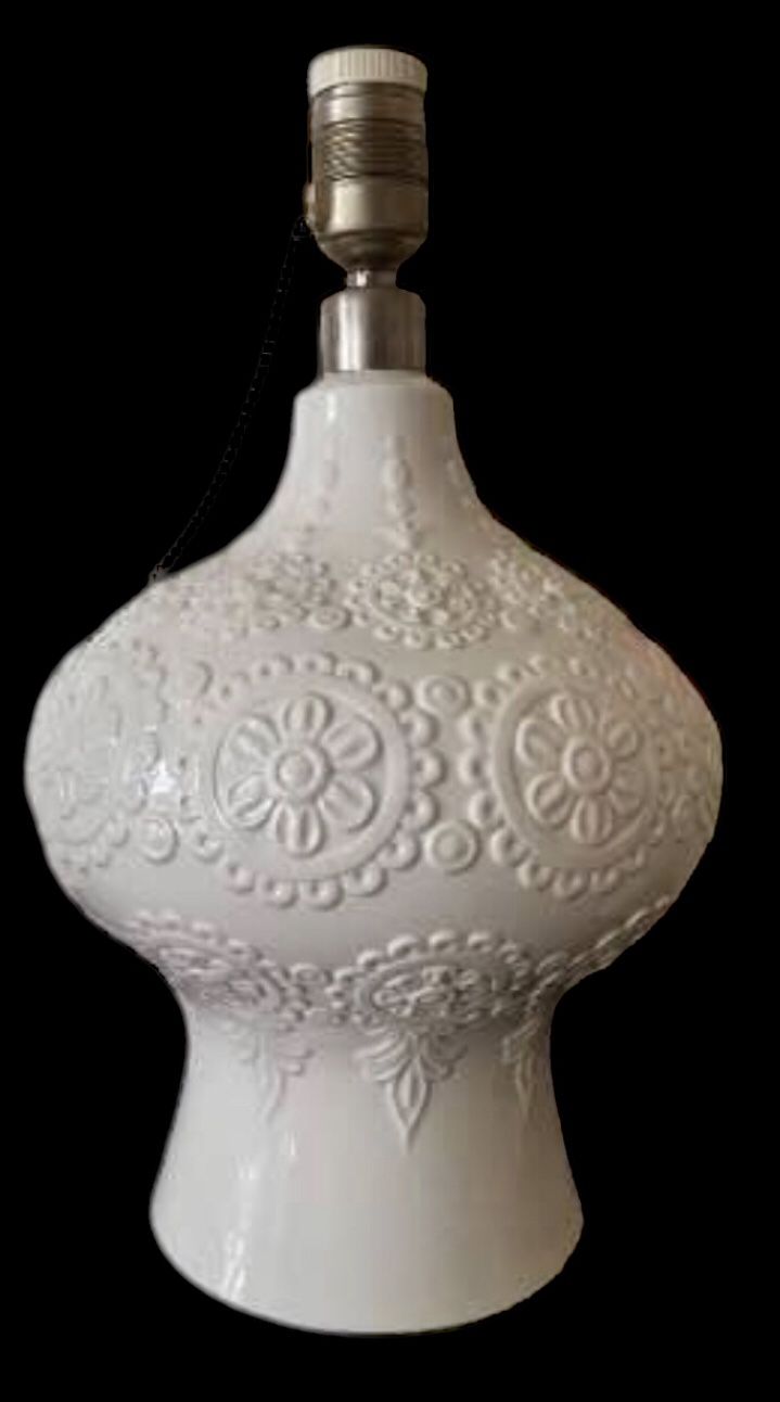 RARE Vintage 70’s Limited Production Fine Porcelain Original Lladro Lamp pair