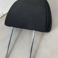 2016 Sprinter Headrest (3) Total 