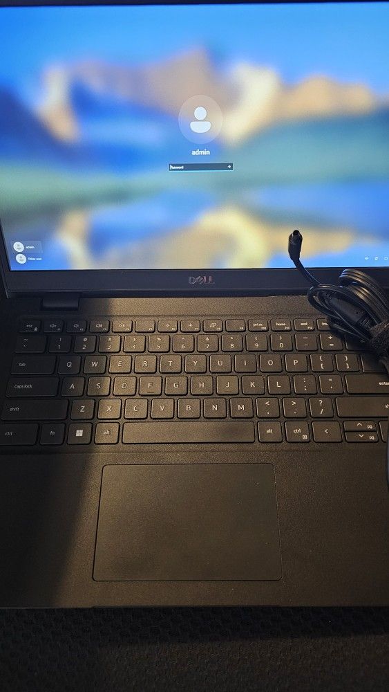 Dell Latitude 3420 Laptop