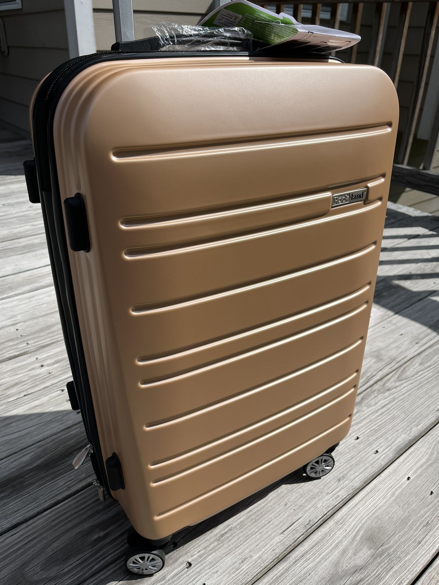 Rockland Irvine champagne Color 24inch Luggage