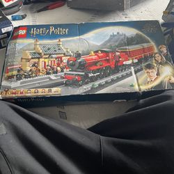 Lego Hogwarts Express And Hogsmeade Station 