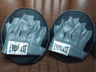 Everlast Boxing/MMA Punch Mitts (Everhide Focus Pads) - Great Condition