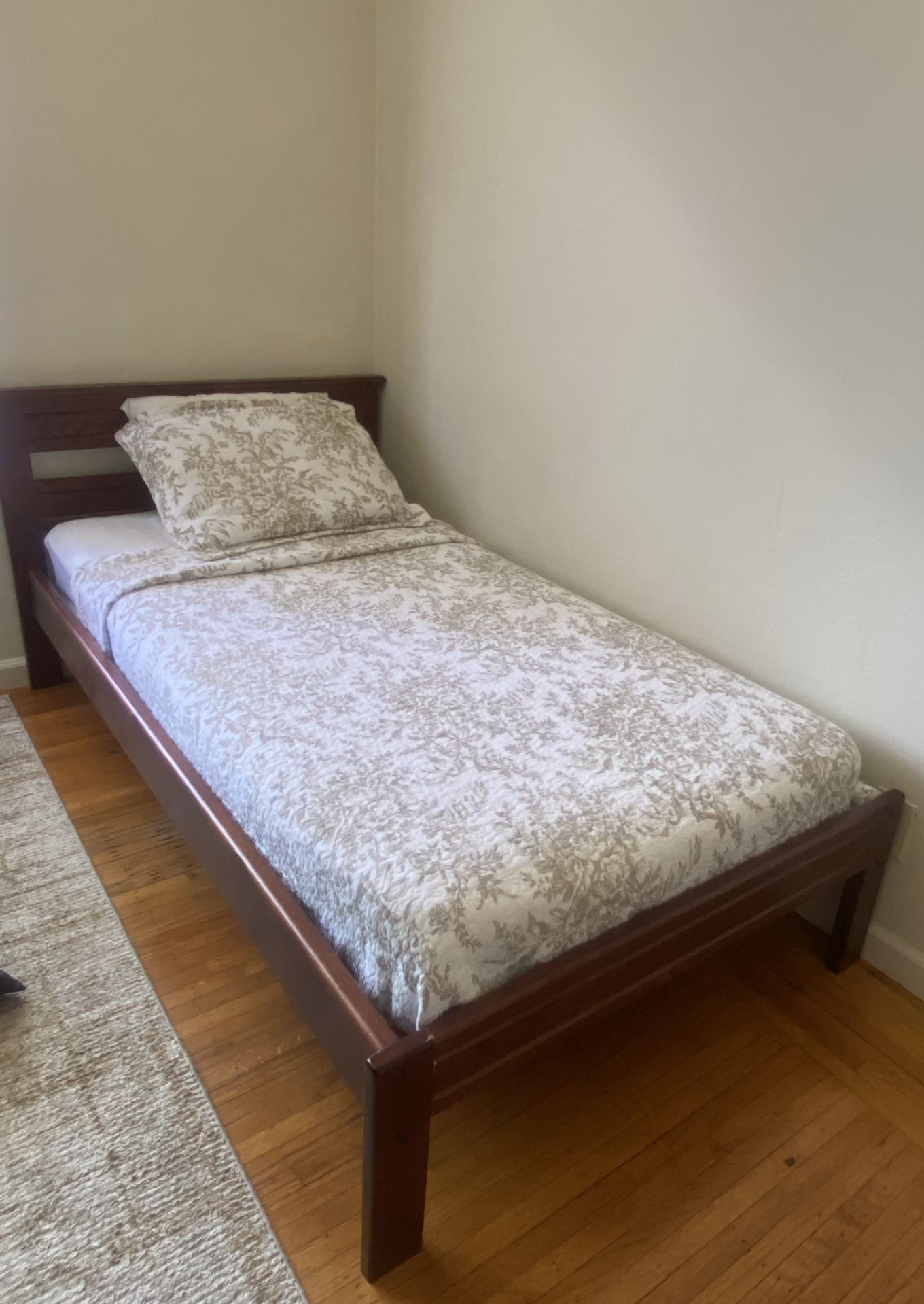 Solid Wood Twin Bed