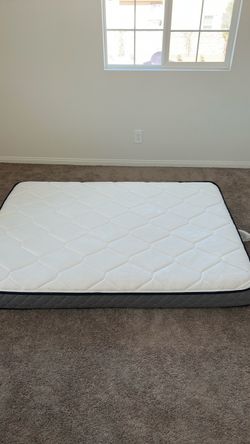 Full size bed