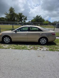 Toyota Camry 2007 $ 3500