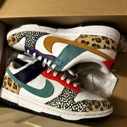Dunks Women’s Sz 8.5
