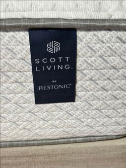 NEW CALIFORNIA KING SIZE BEAUTY SLEEP MATTRESS FOR SALE! IN EXCELLENT CONDITION, FREE DELIVERY