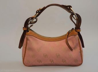 Pink Dooney & Bourke Medium purse