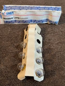 New / Vintage Wagner 67 Automotive Bulbs (6 Pack New Old Stock in Box) - 12V