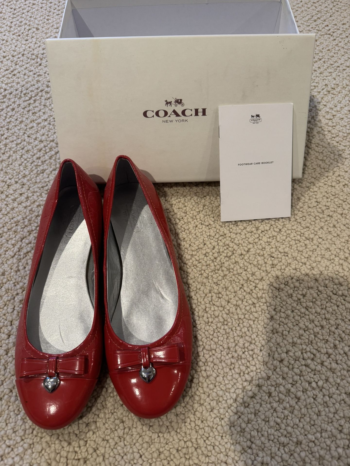 Coach Flat shoes, Like new, Size 6.5 