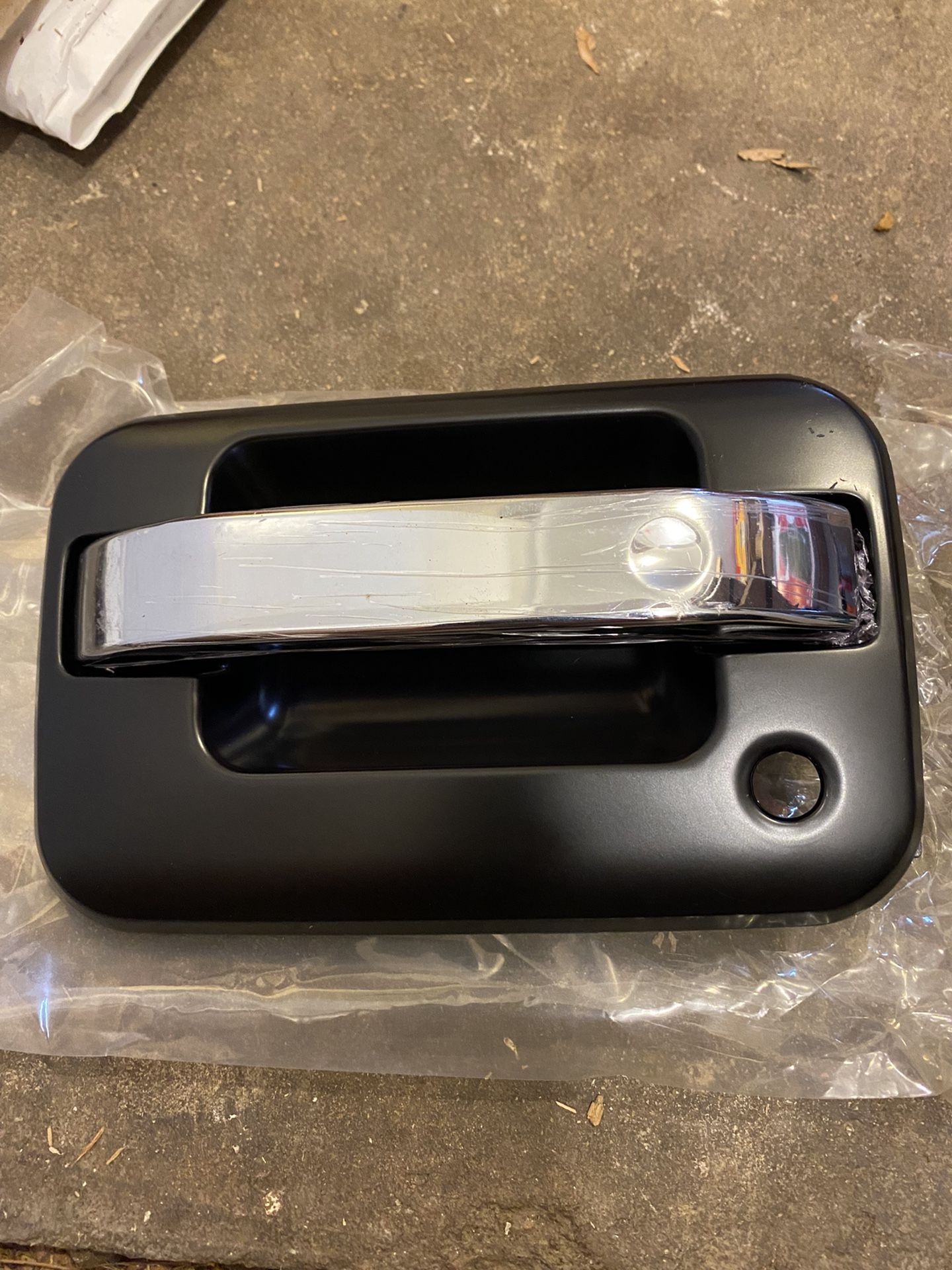 2004-2008 Ford F150/Lincoln Mark LT Driver Front Door Handle (ready to paint)