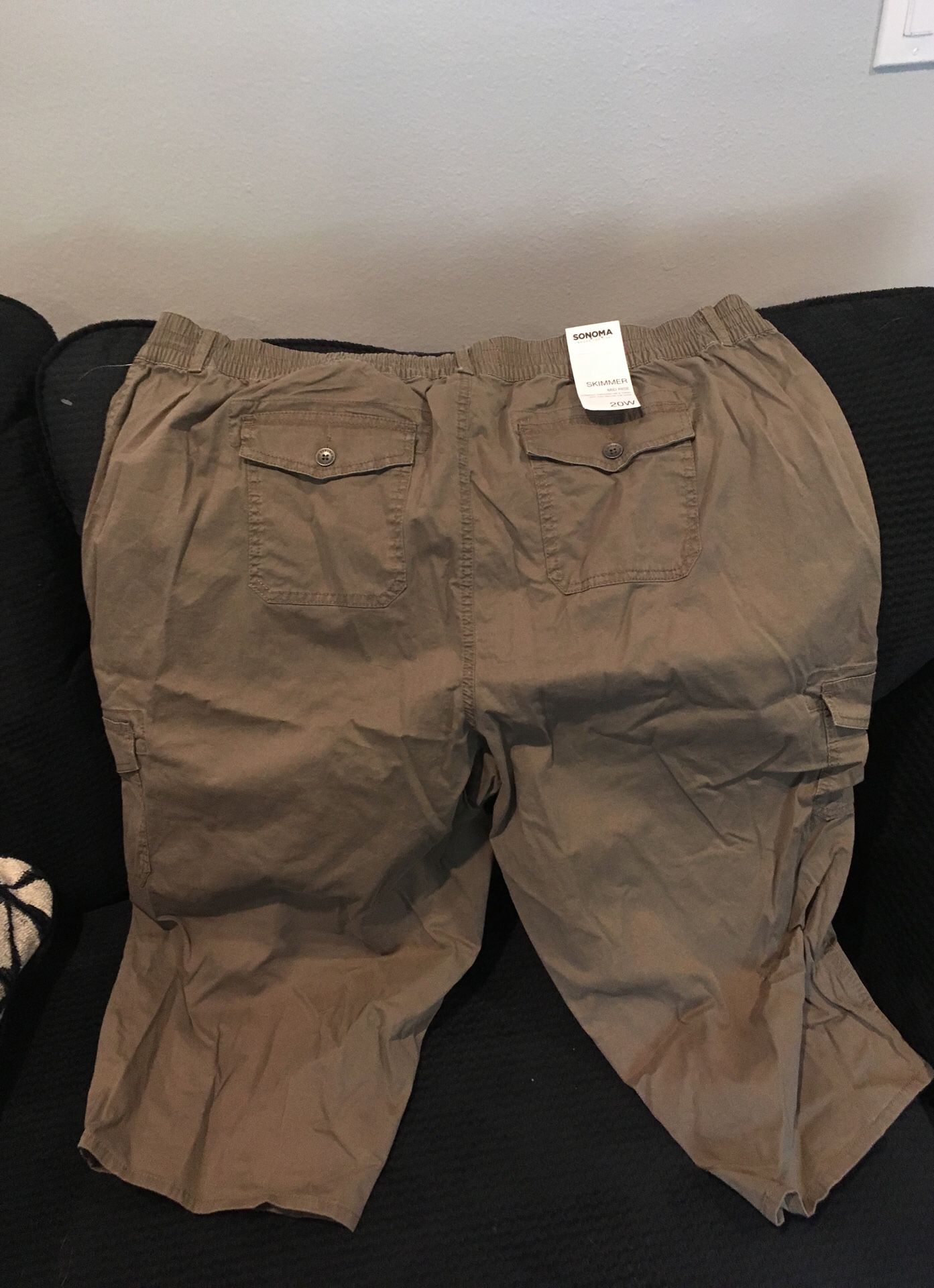 Women's Sonoma Capri Pants (Size 20) for Sale in Chula Vista, CA - OfferUp