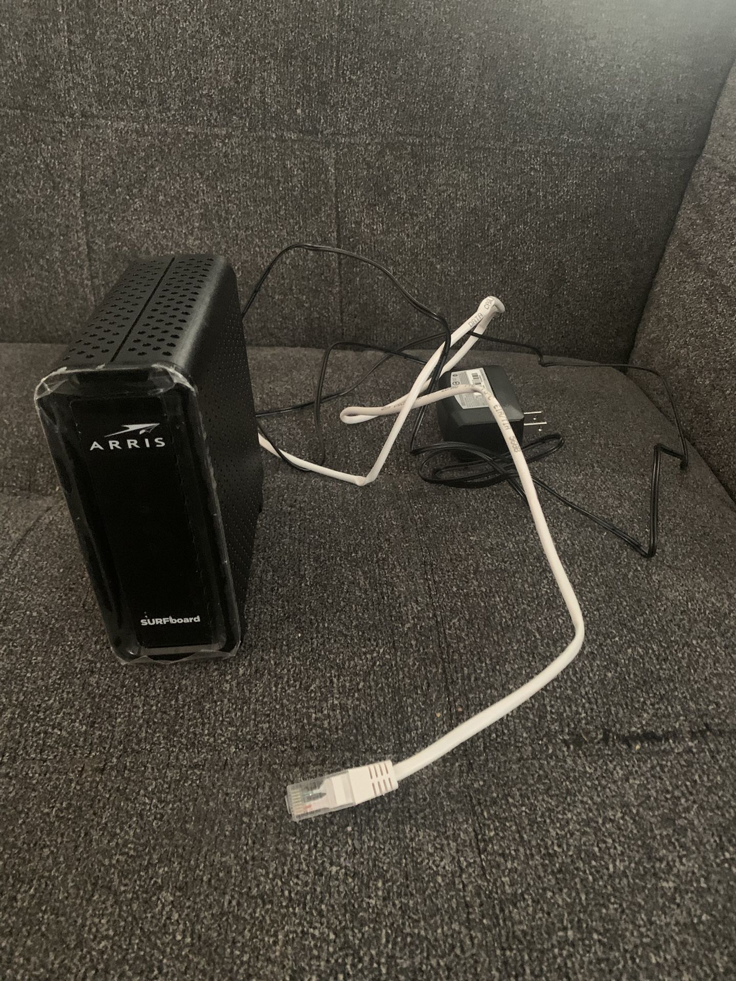 ARRIS SURFBOARD MODEM