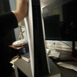 Used Has Don’t Have HDMI Cable And Doesn’t Have Power Cable 