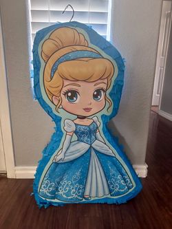 Large Cinderella Piñata – Brand New!Over 2 Feet Tall! 👑