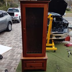 gun cabinet 