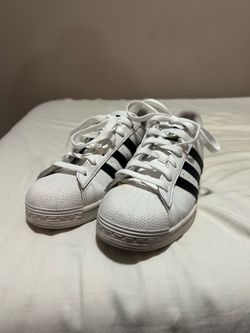Adidas Superstars Size 7