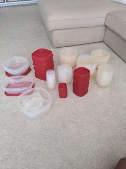 Large Set Rubbermaid Tupperware Red 