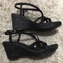 Black Wedge Shoes 