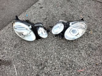 2007-2009 Mercedes E350 headlights (halogen bulb) with lights bulbs and accessories.