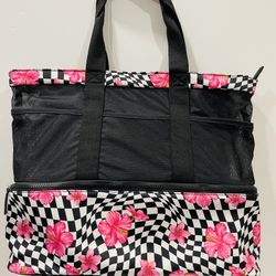 Beach Bag With Insulated Bottom For Drinks