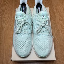 Ultraboost Naked size 11
