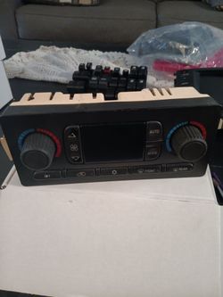 Master control HVac GmC Yukon Silverado Denali