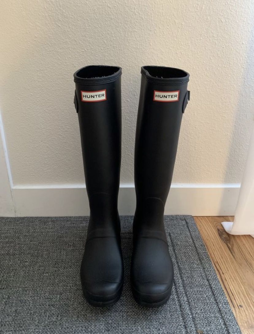 Black Hunter Boots