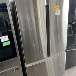 Insignia French Door Fridge 