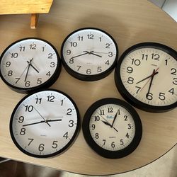 Set of 5 Hanging Wall Clocks - Excellent Condition