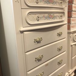 Very Nice Bed Set Paid $1.450