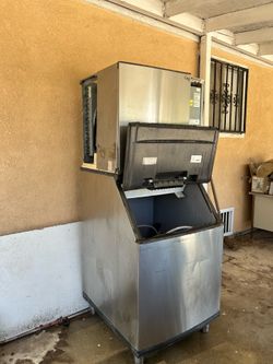Ice machine