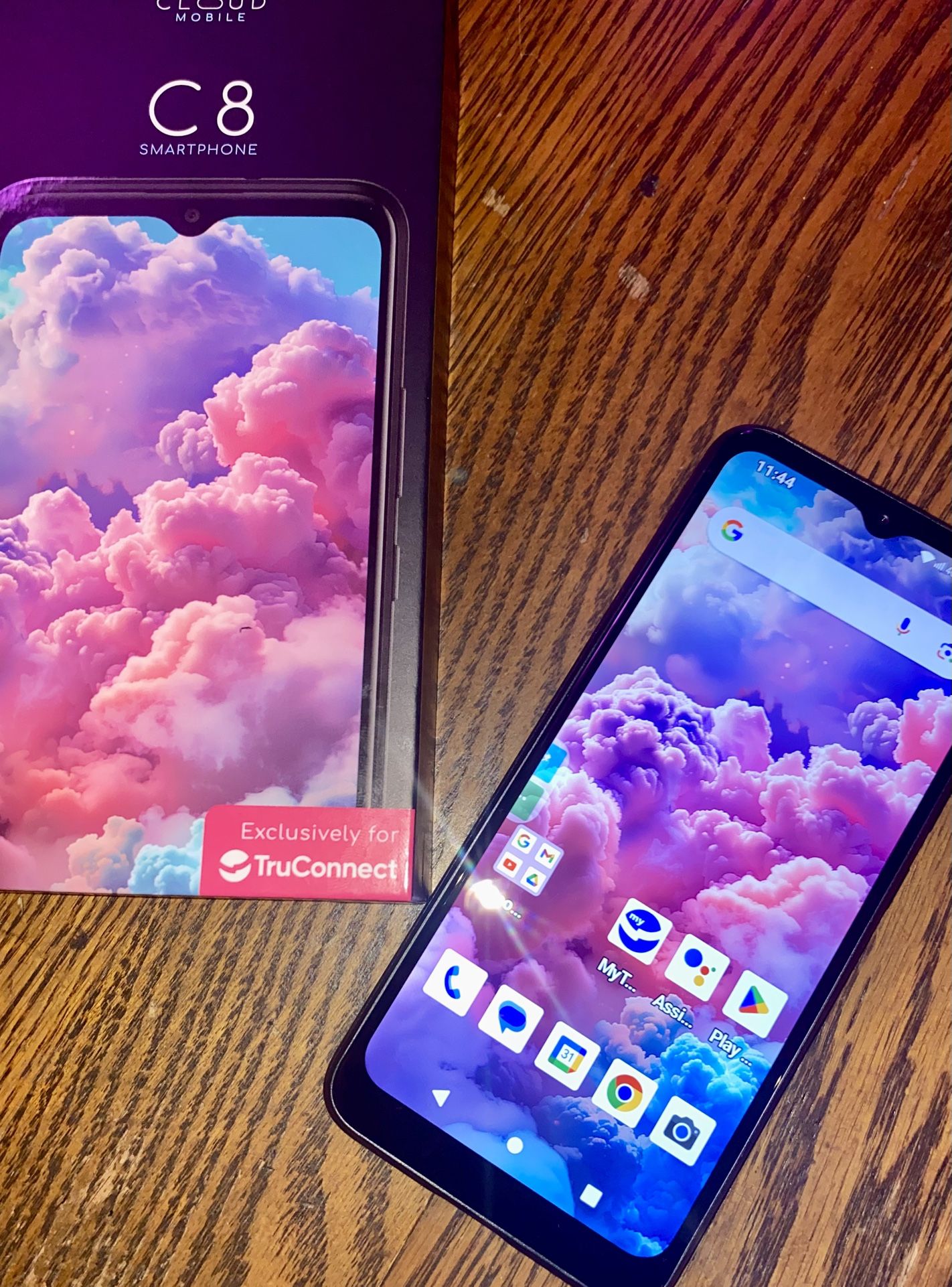 Lifeline SmartPhone With Service ! No ID Required 