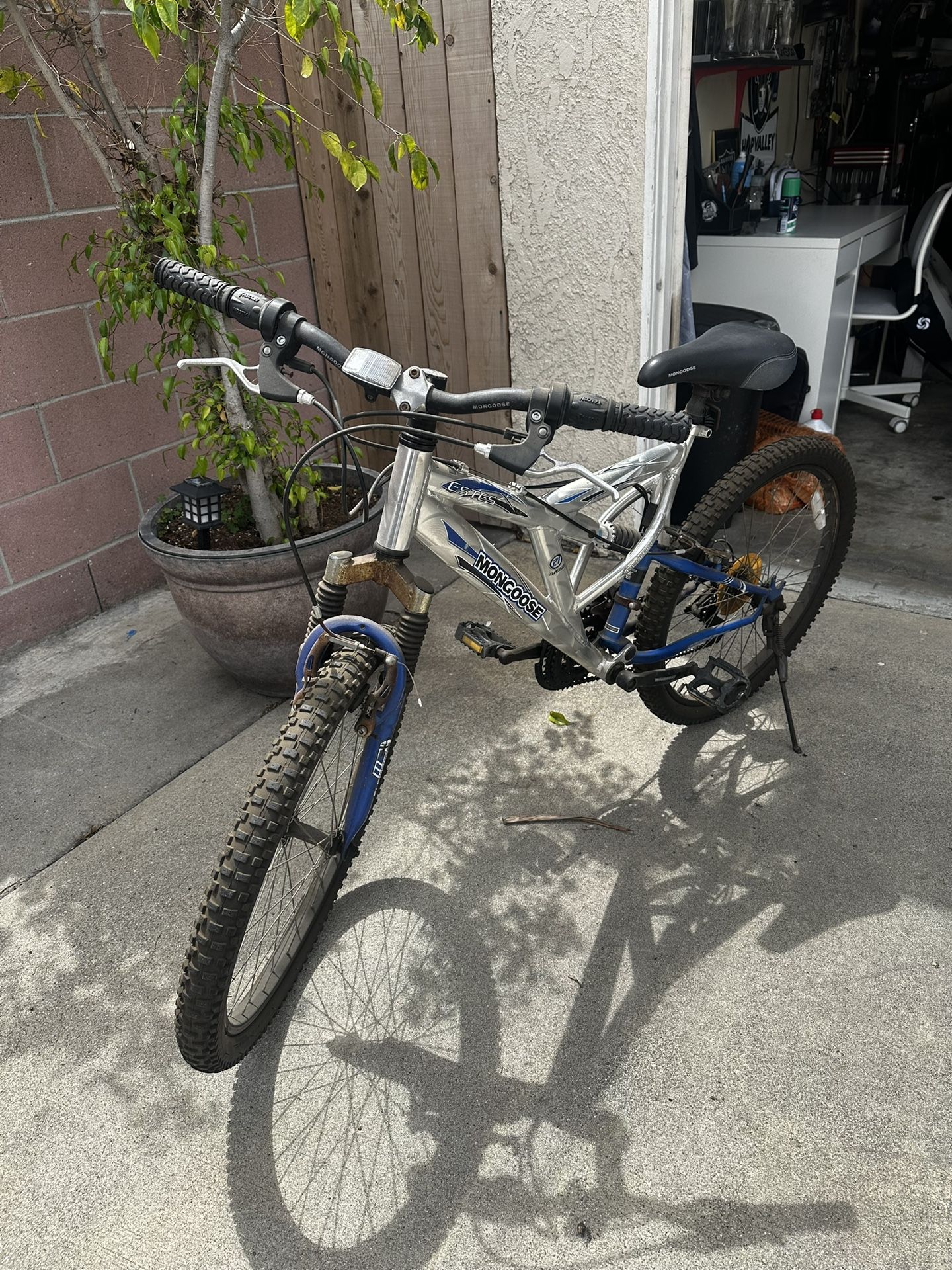 Mongoose Kids Bike 🚲
