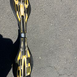 Comeon Castor Board, black and yellow
