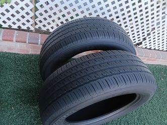 2 llantas usadas buenas condiciones 23560/18 Marca Michelin primacy 60x100 de vida $30
