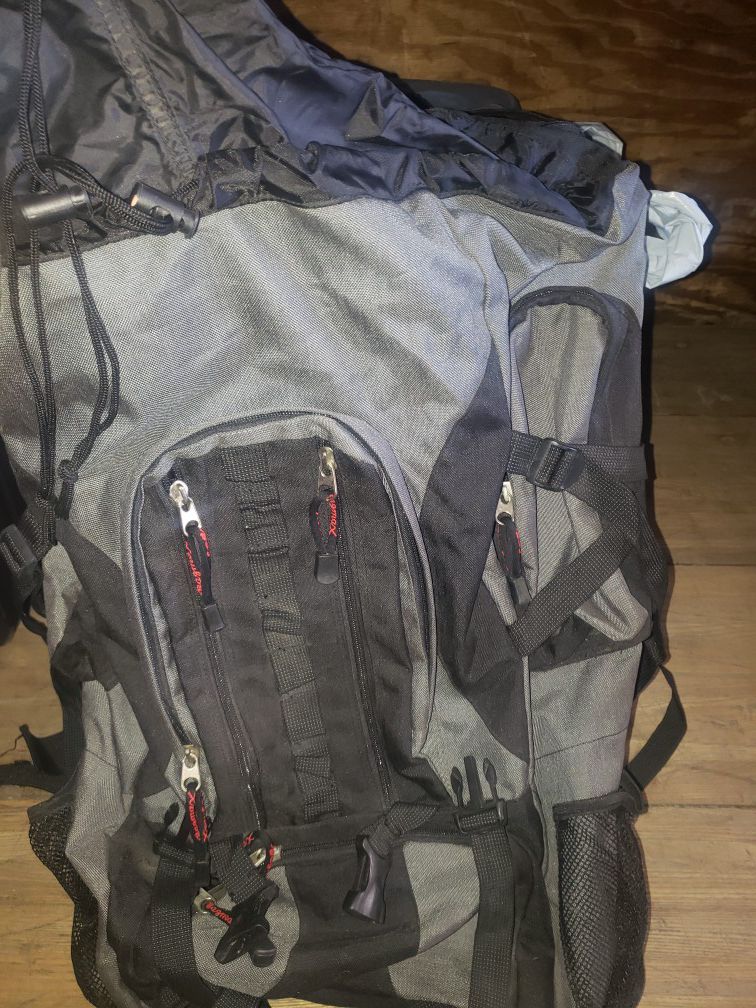 Backpacking backpack - never used