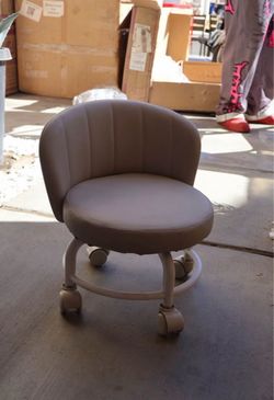 Mini rolling stool