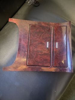 2007-2014 Escalade Cup holder/ash Tray $100