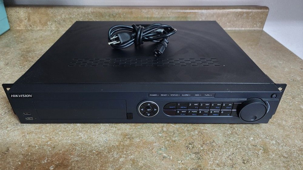 Hik Vision Network Video Recorder NVR Ds 7716nI I4/16p Power Cord Starts And Runs