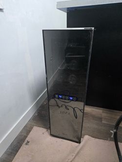 wine/beverage cooler