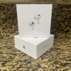 Airpod Pros 2nd Generation (USB-C) Magsafe Charging Case (Comes With Warranty)