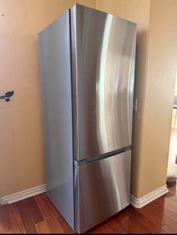 Insignia Fridge