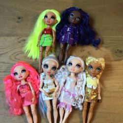 6 Rainbow High Dolls