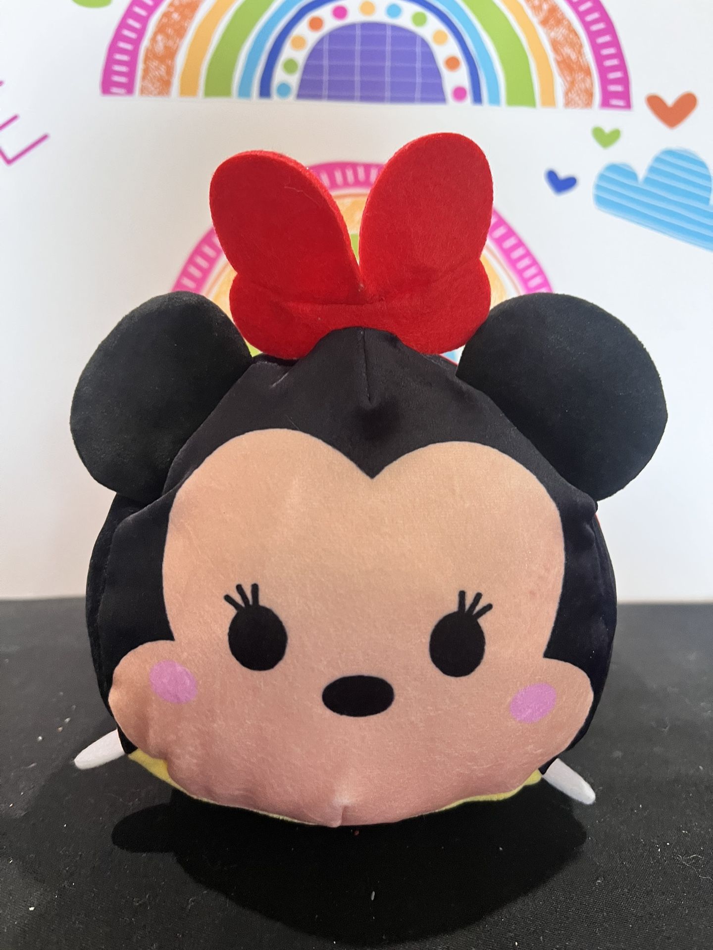 DISNEY MINNIE MOUSE TSUM TSUM!! 8 INCH SQUISHY!! NEW CONDITION