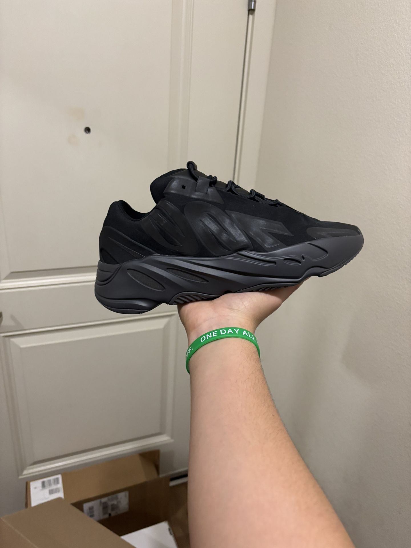 Yeezy 700