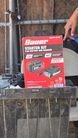 Bauer starter kit battery and charger