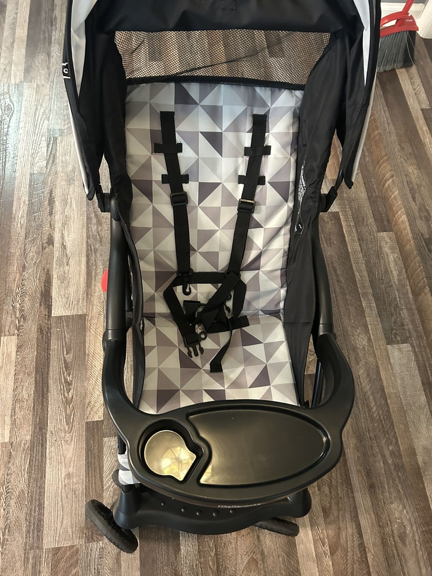 Stroller 